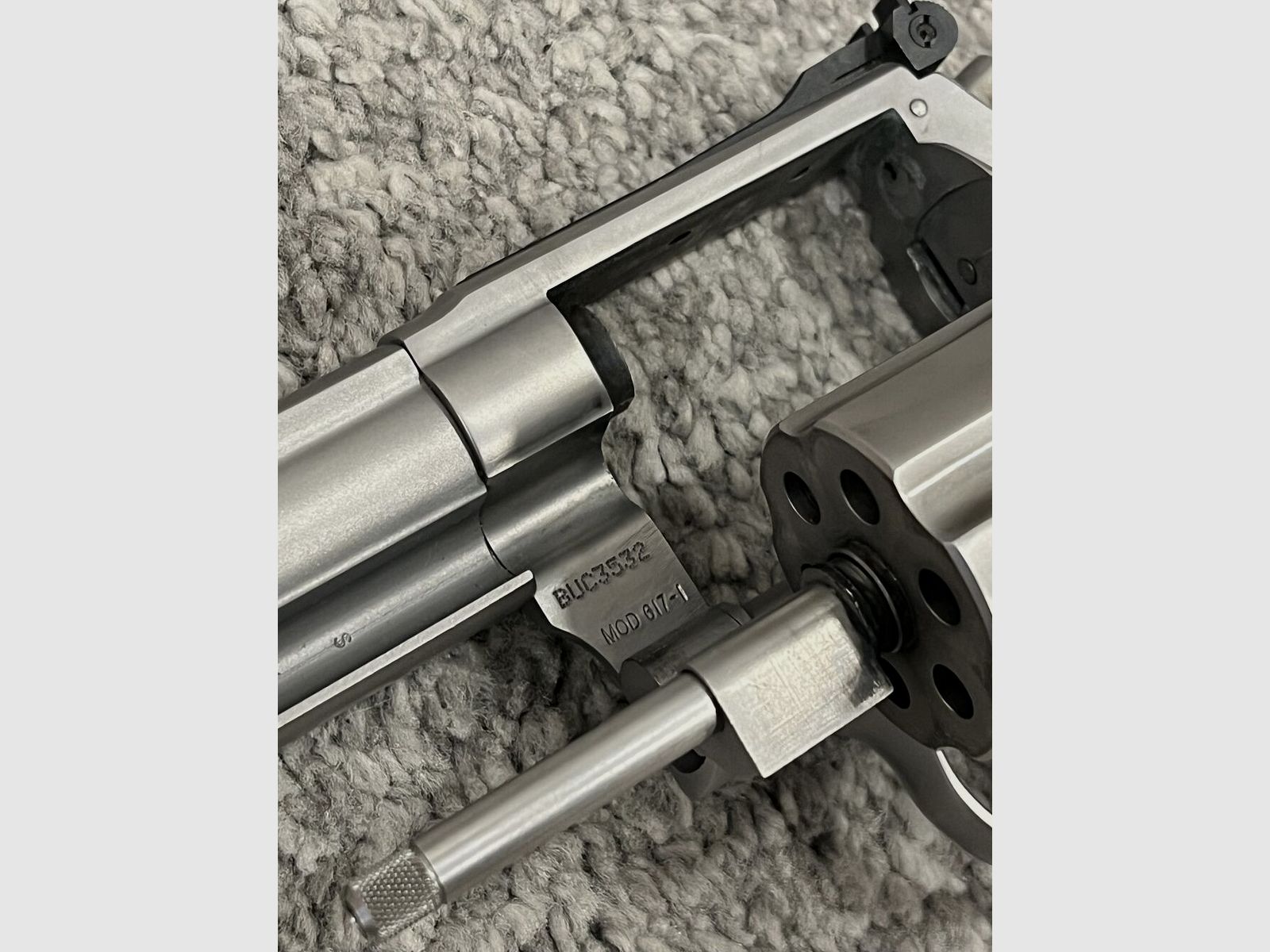 Smith & Wesson S&W 617 Target Champion