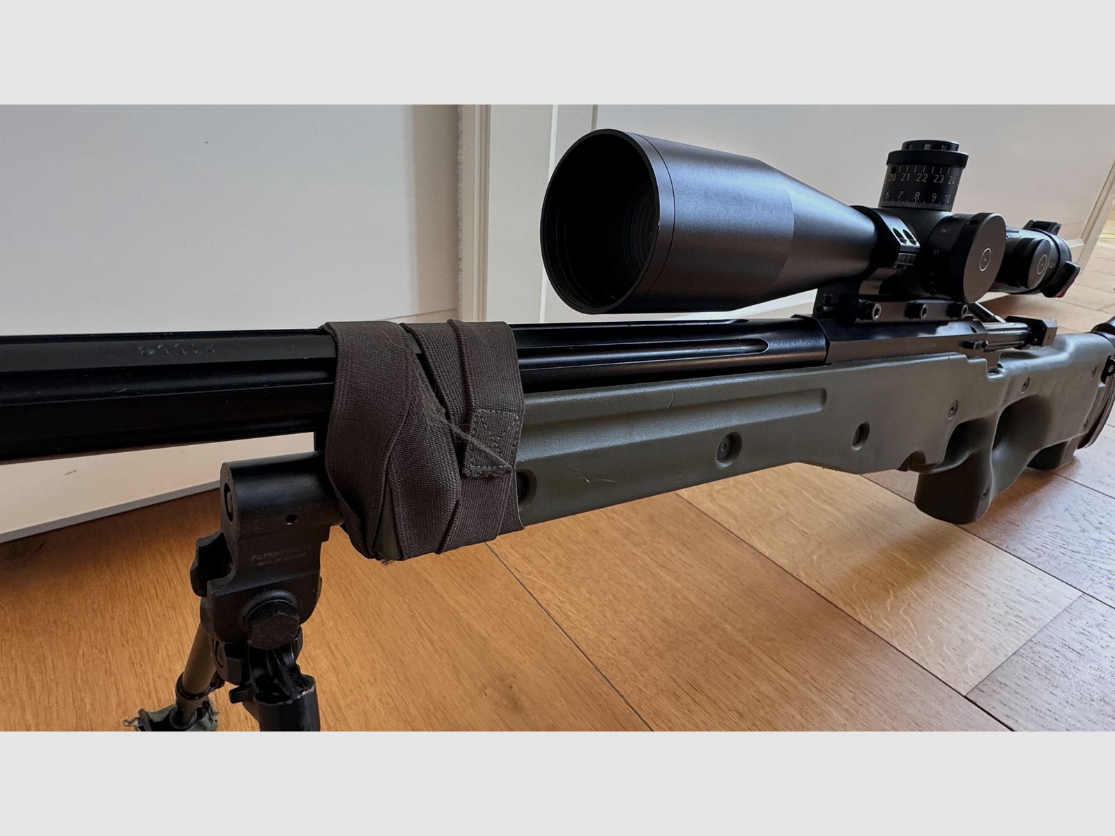 Accuracy International AW L96A1 G22 Arctic Warfare Sammlerwaffe nummerngleich AI