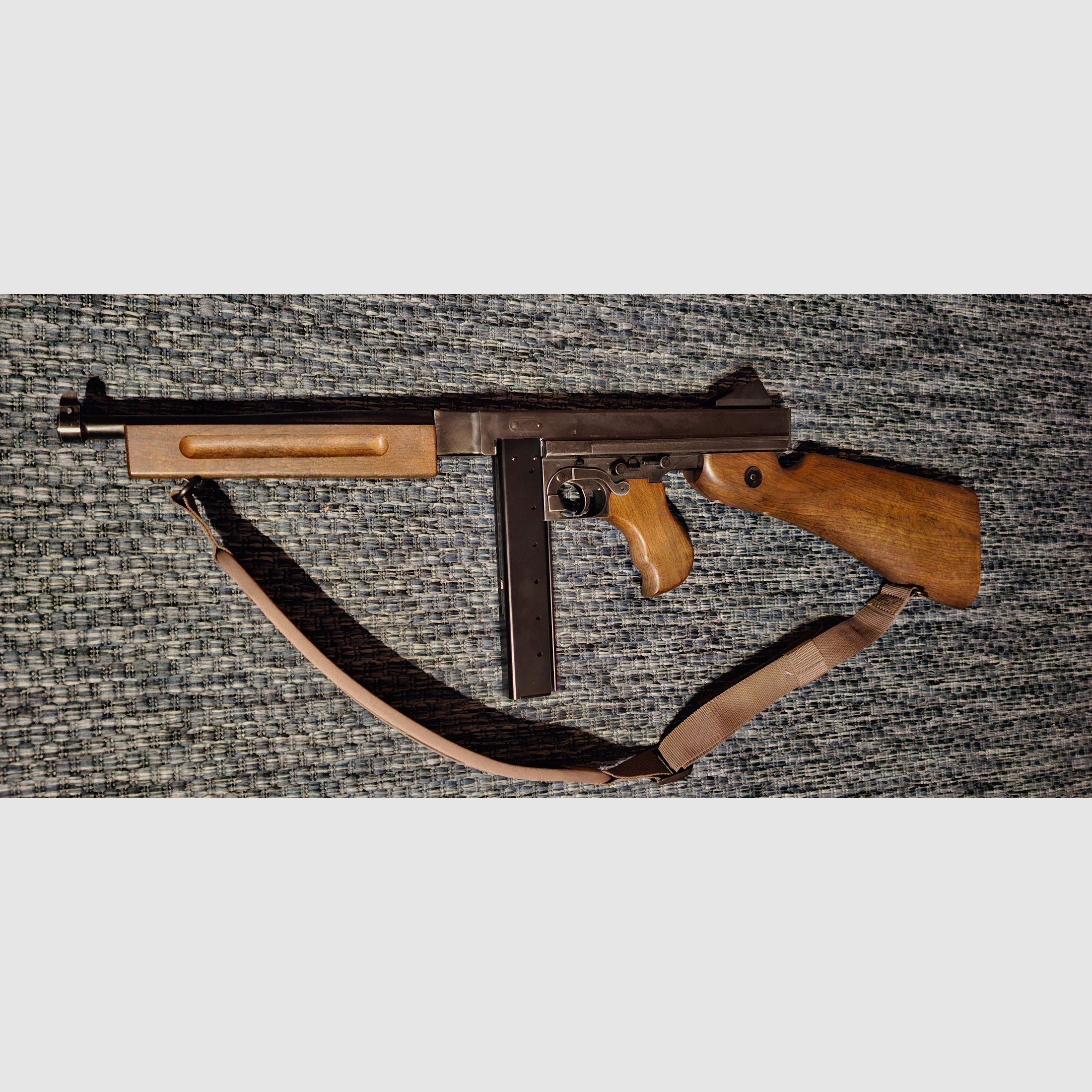 Legenden M1A1 Legendäres CO2-Luftgewehr. 4,5mm BB- Stahlkugeln