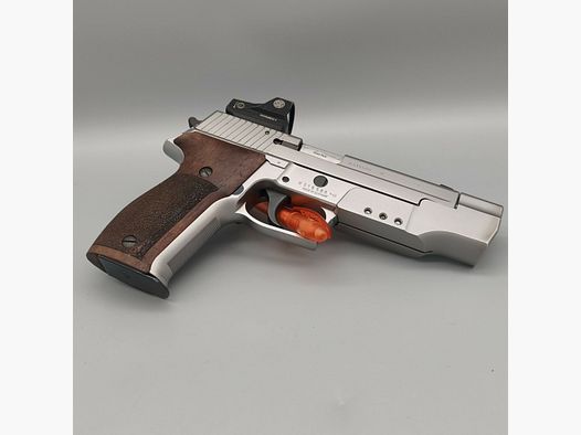 SIG Sauer P226S z Romeo 1 i regulowanym celownikiem 9mmLuger