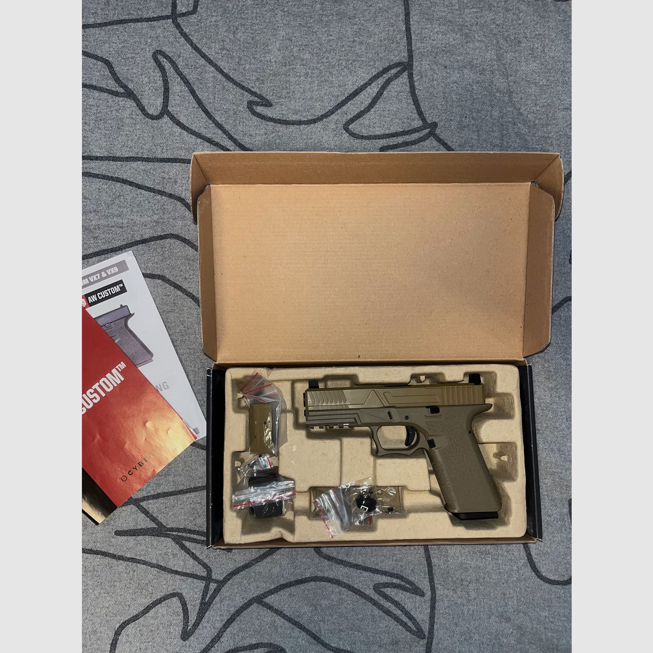 AWC VX7301 mit Metallschlitten GBB 6mm BB Flat Dark Earth