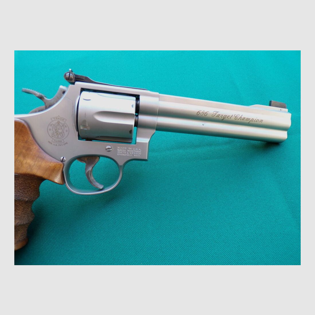 Smith & Wesson 686-4 Target Champion