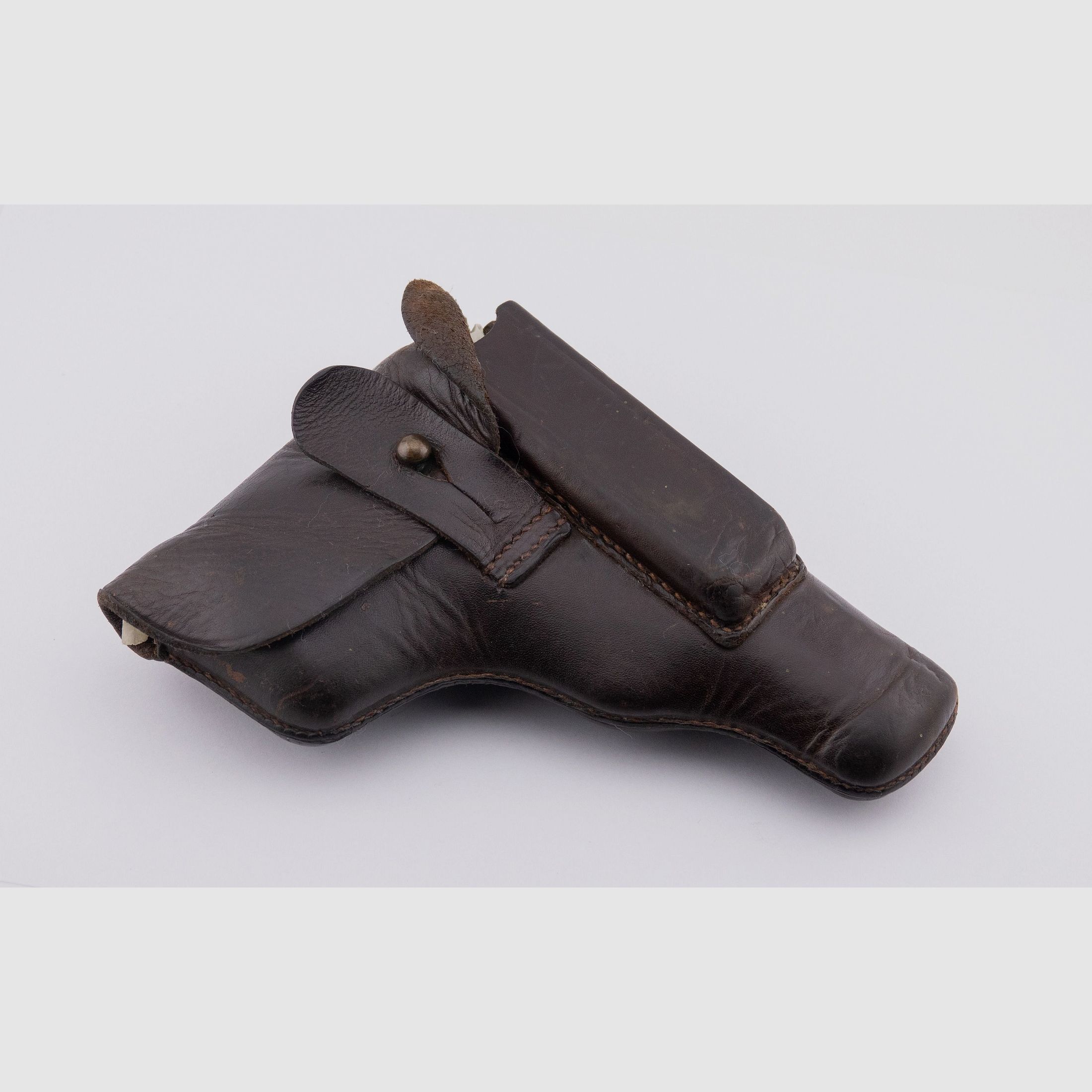 Selbstladepistole Leonhardt mit Tasche