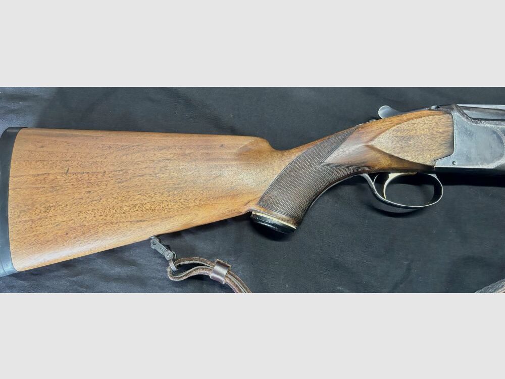 FN B 25