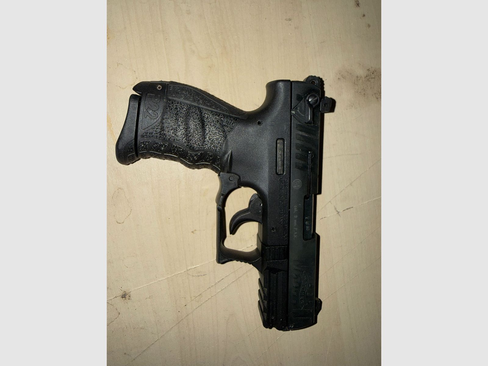 Walther P22 con accesorios