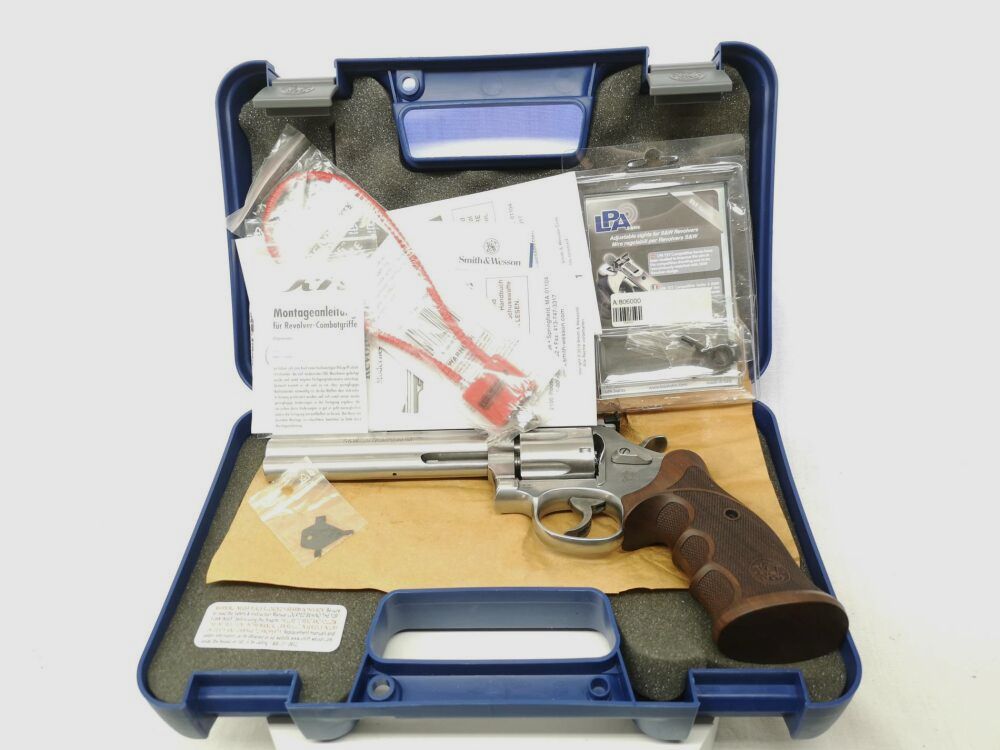 Smith & Wesson 686-6 Deluxe Match Master