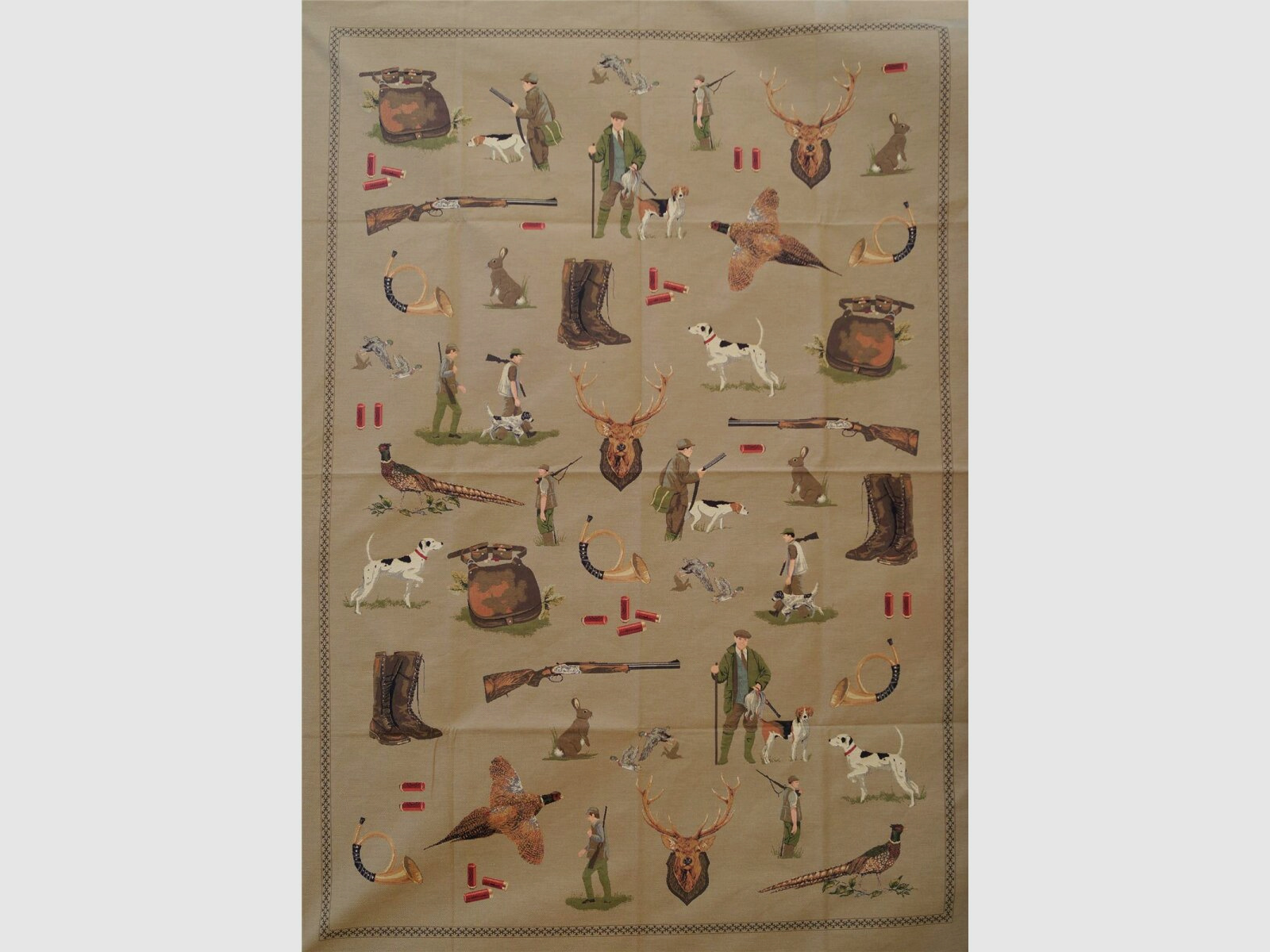 Lovergreen tablecloth design travel blanket with hunter motif