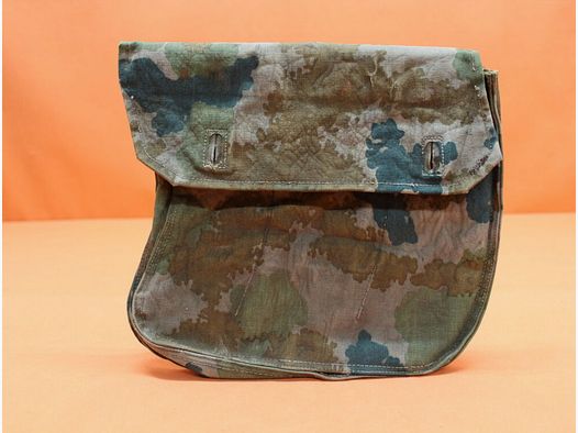 Excedente de la NVA de la RDA Kalashnikov AKM: bolsa de magazín NVA de camuflaje de flores para 3 piezas de cargadores de 30 disparos DDR MPi K/ AK47