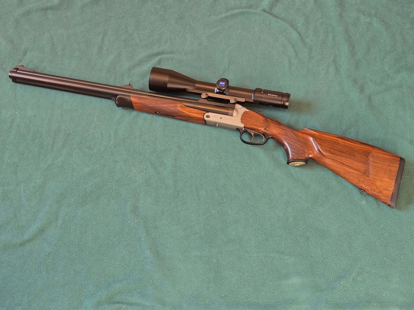 Blaser D99 Duo mit Blaser Sattelmontage und Zeiss Varipoint 3-12 ×56 Leuchtabsehen