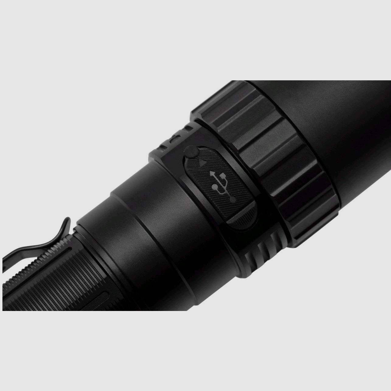 Fenix PD40R V3.0 Torcia tattica, immagine 4 di 9