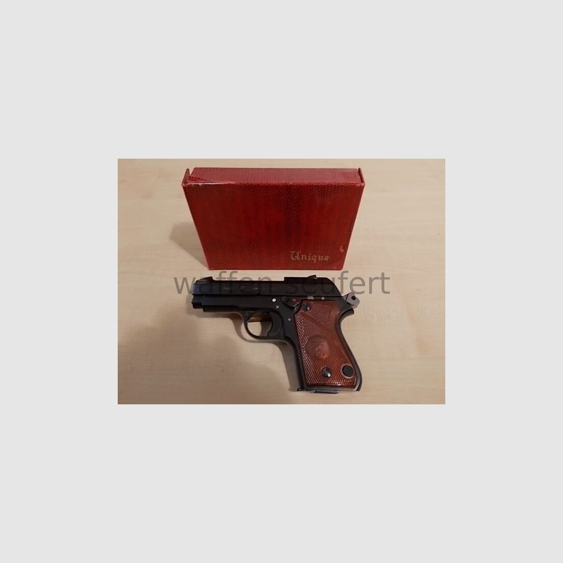 Unique Mod. L in case
