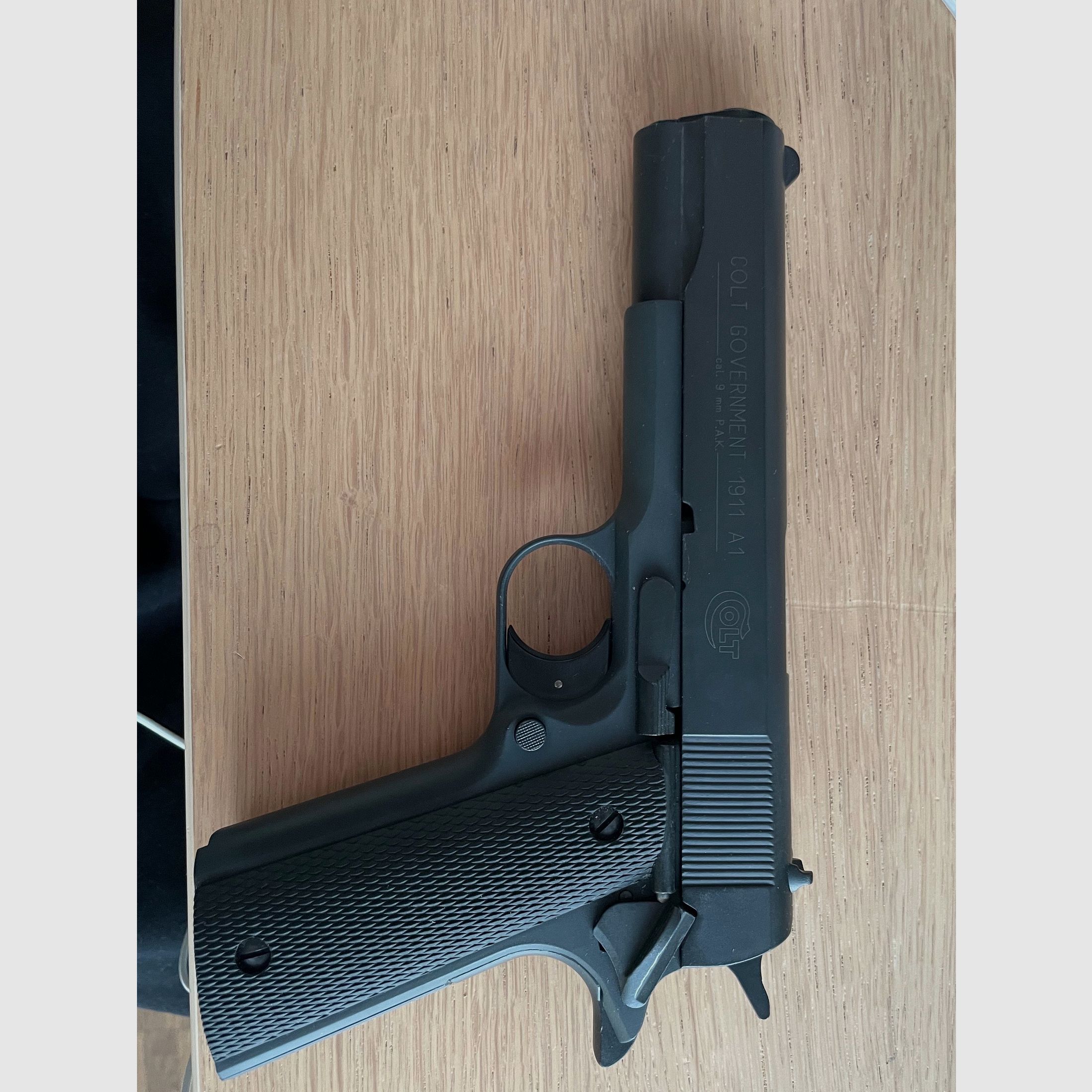 Colt Schreckschuss Pistool Government 1911 A1