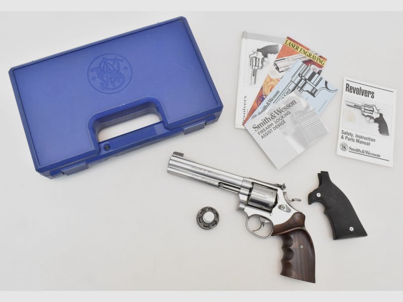 SMITH & WESSON Stainless Revolver Modell 686 TARGET CHAMPION DL mit 6" Lauf Kal .357 Magnum