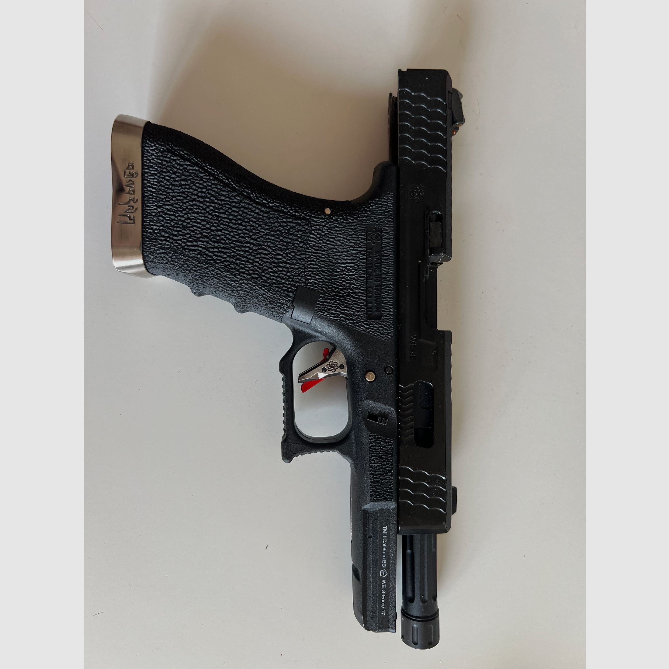 GHK MK18 Forged Receiver mit 5 Mags  + WE G-Force 17 ohne Mag