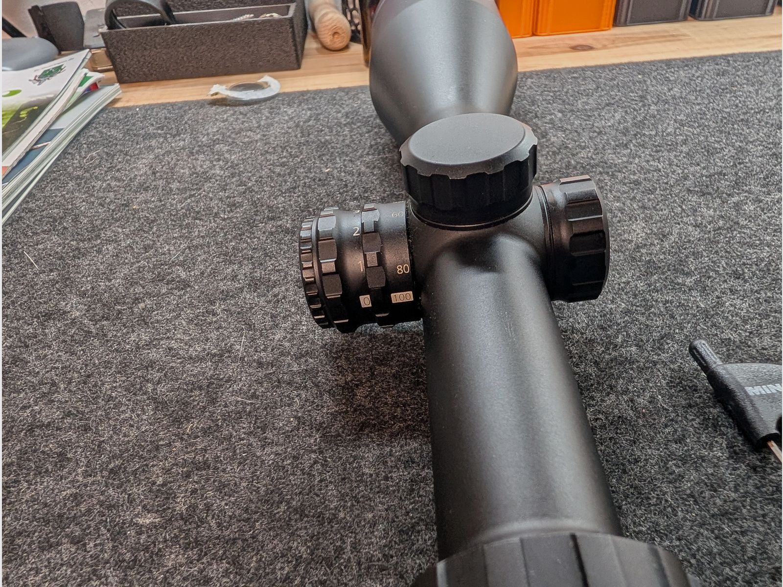 Minox Allrounder 3-15x56 con slitta, immagine 6 di 6