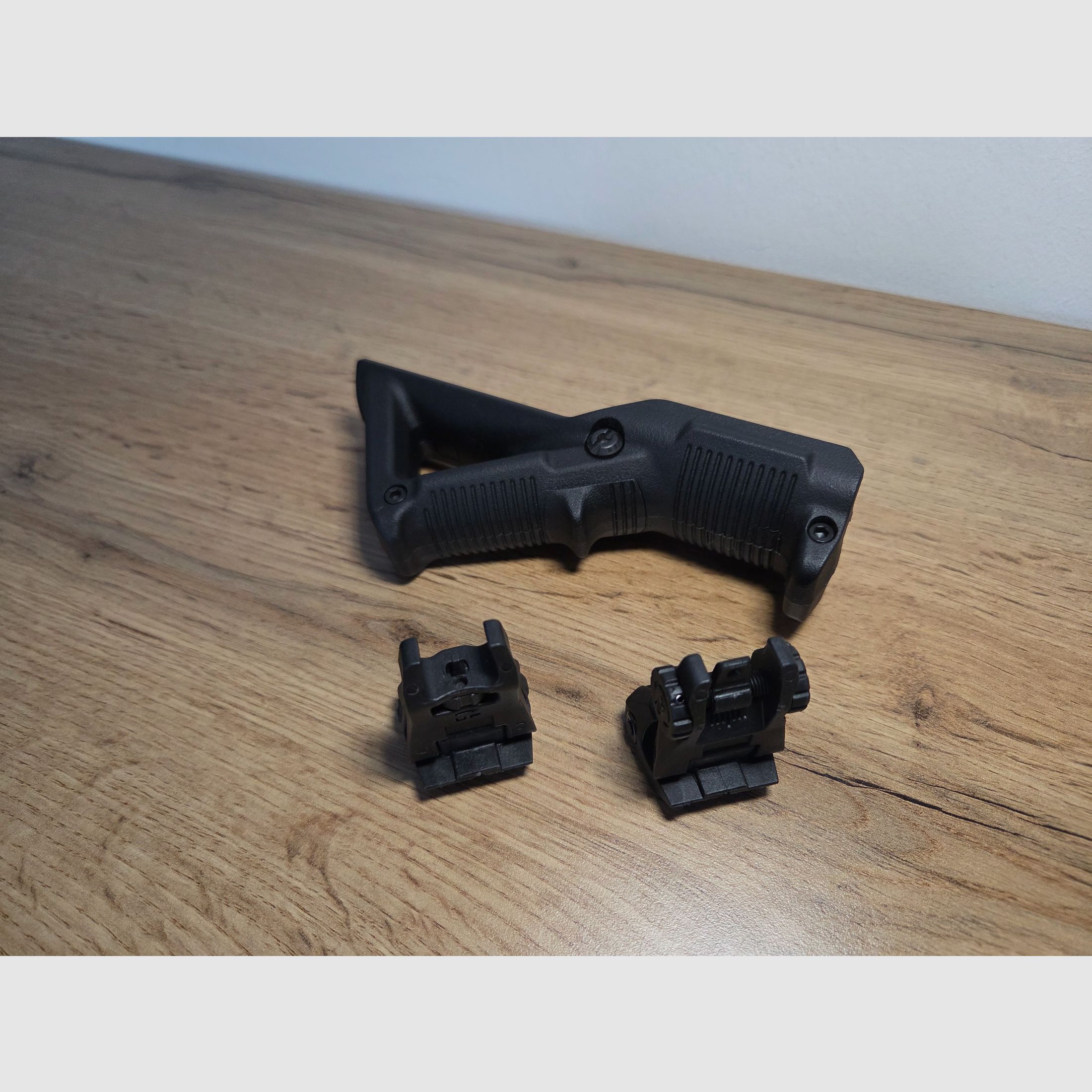 Visée rabattable, poignée avant Magpul AFG 1 Picatinny AR15 AR10 rabattable