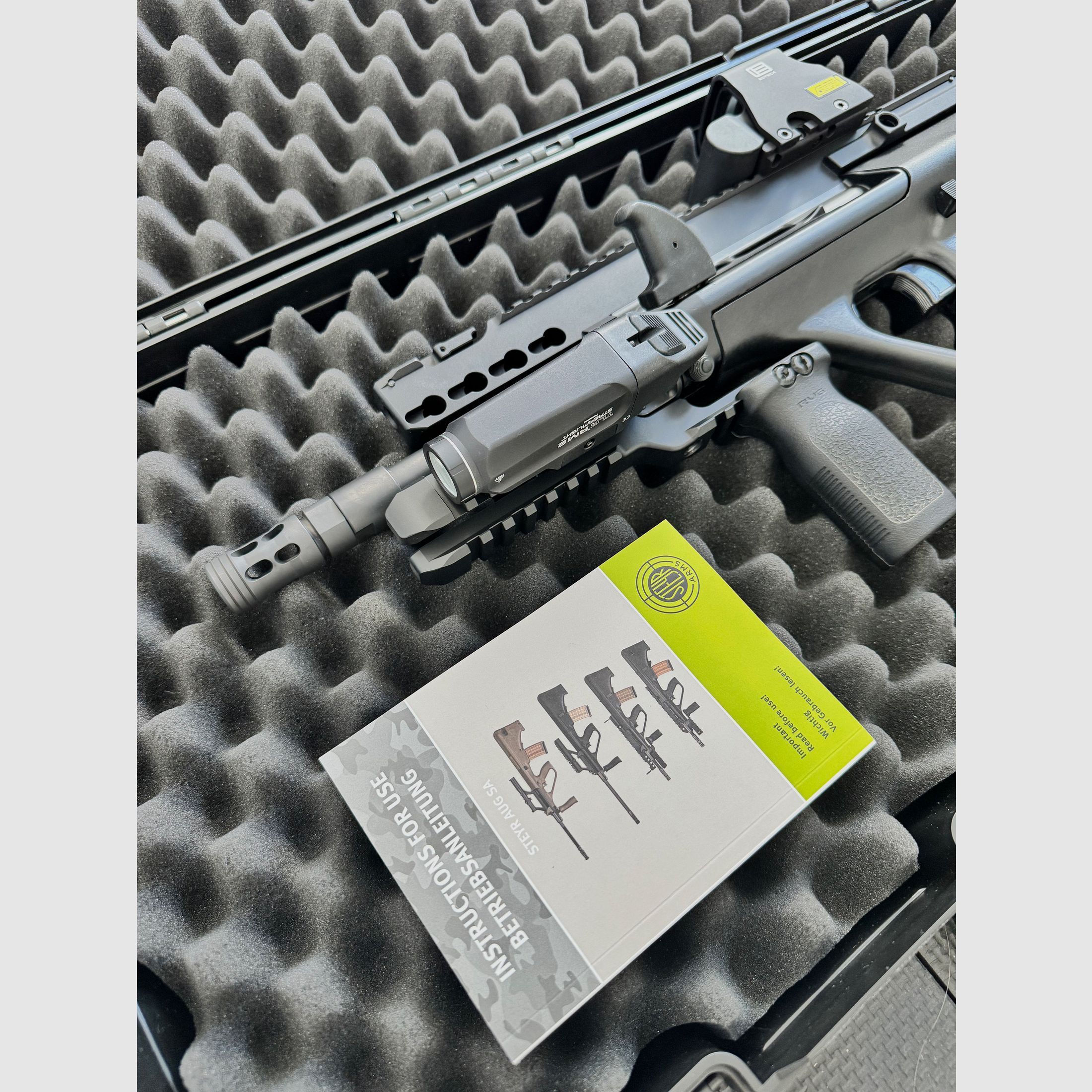 Steyr AUG-Z A3 S.W.A.T. incl EOTECH XPS2-0 & Streamlight TLR RM2