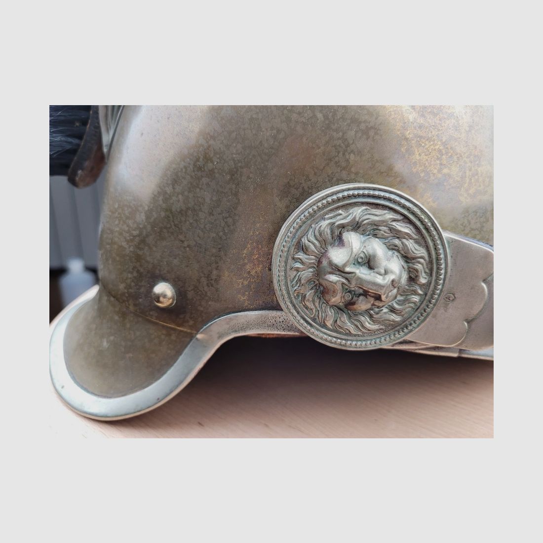 Très beau casque troupe gendarme à pied mod 1912 – belle bombe en parfait état – Garnitures Maillechort – « Franck et fils Aubervilliers » – TBE+, image 15 sur 18