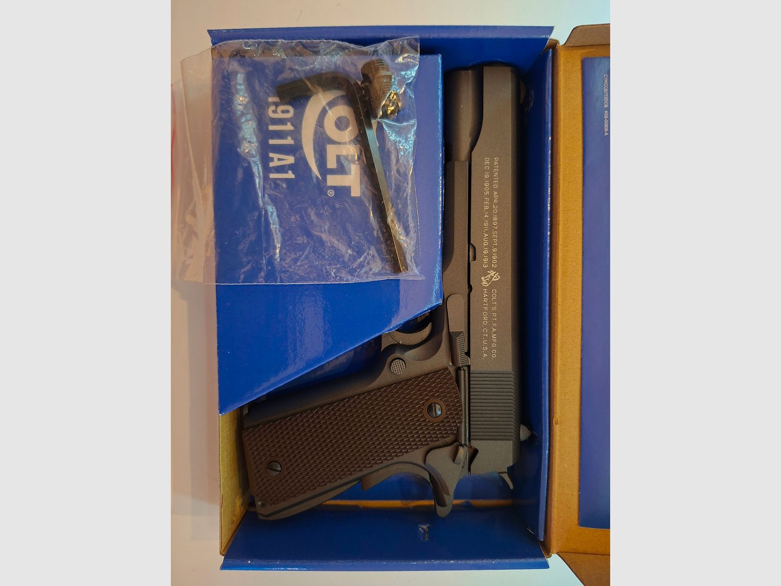 KWC Colt 1911 CO2 Blowback Parkerized 6mm