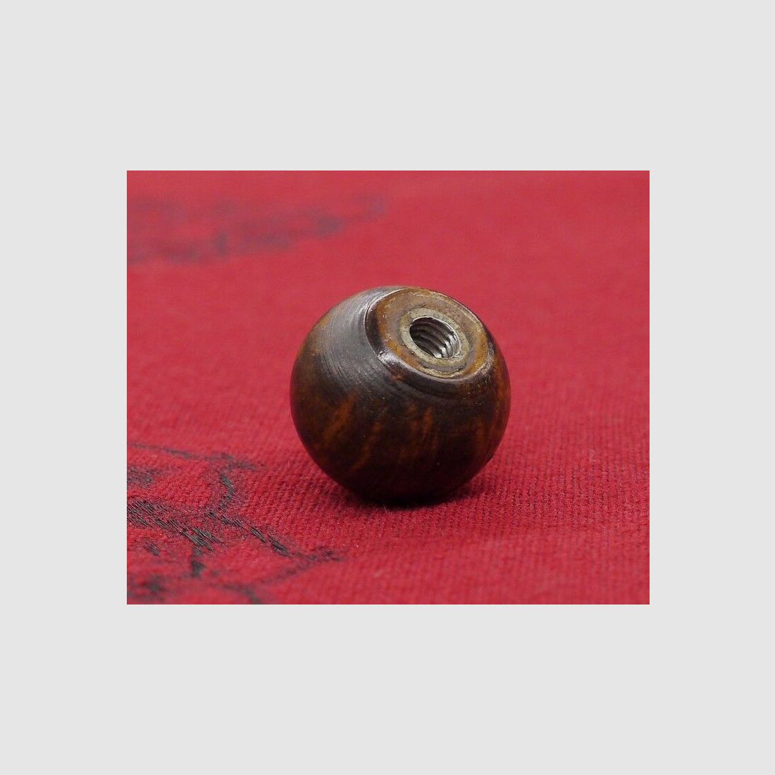 Niedermeier chamber grip ball walnut M6