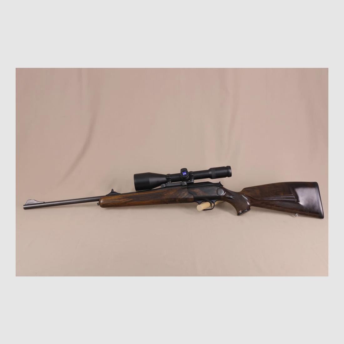 Blaser R93 Luxus // bel. Zeiss-Zielfernrohr // Holzkugel