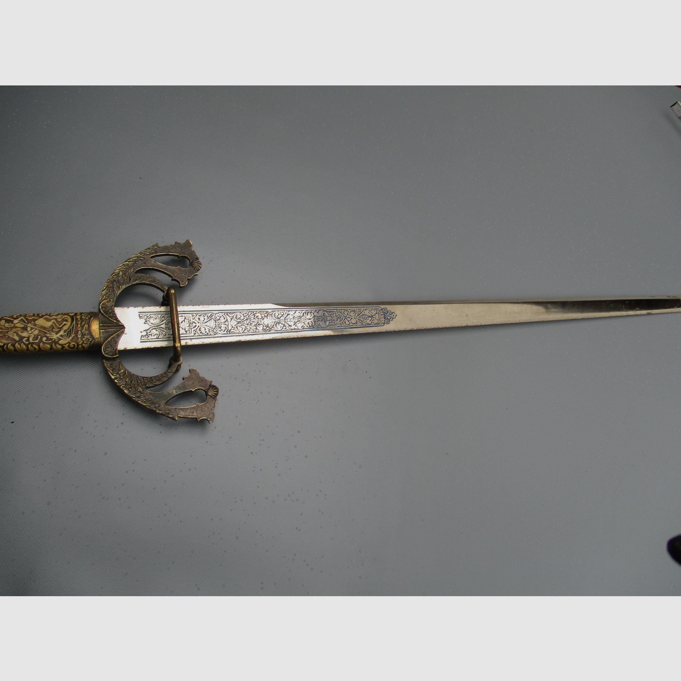 Épée d'origine inconnue