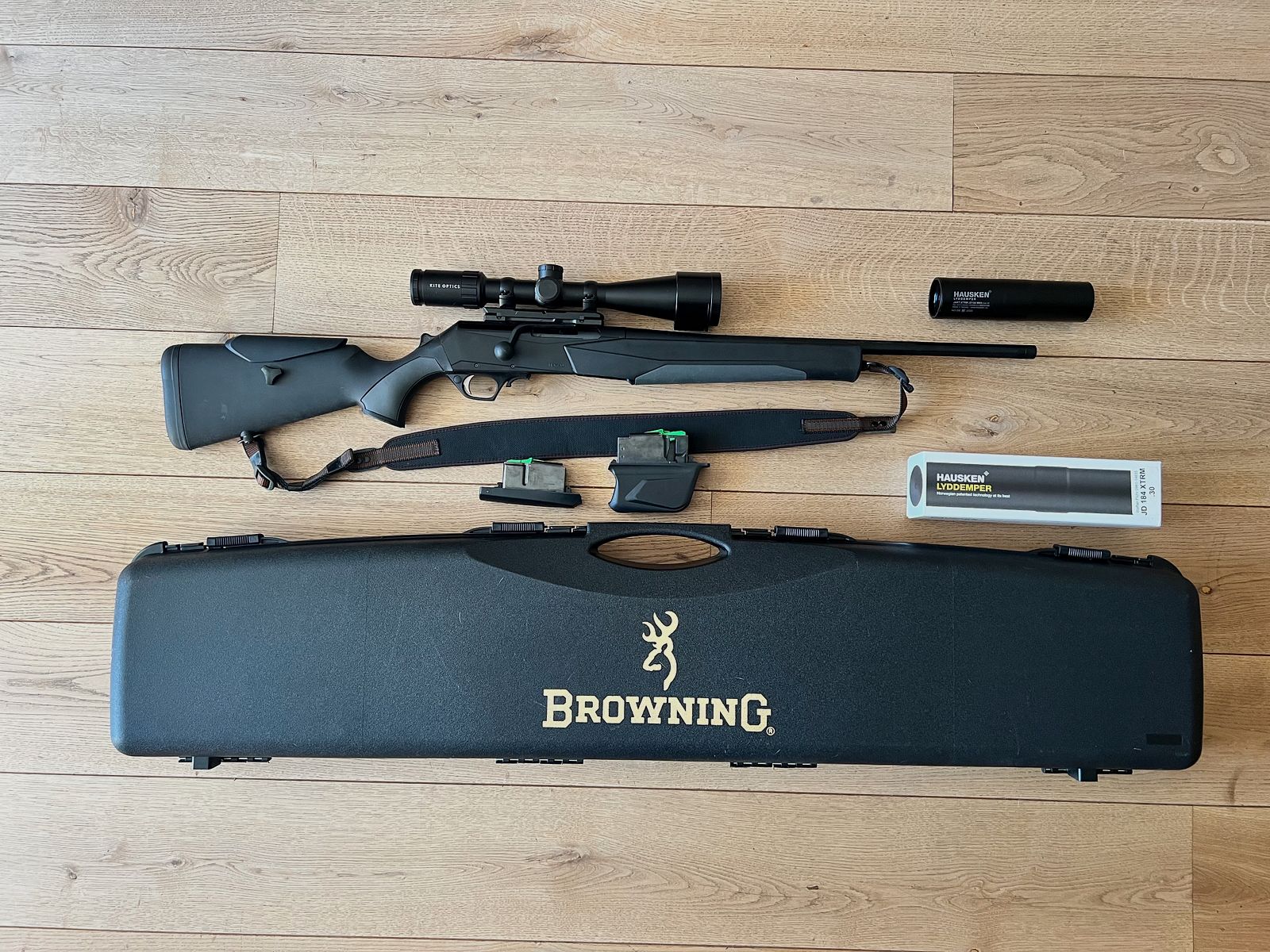 Fusil à répétition à verrou Browning Maral Composite Nordic