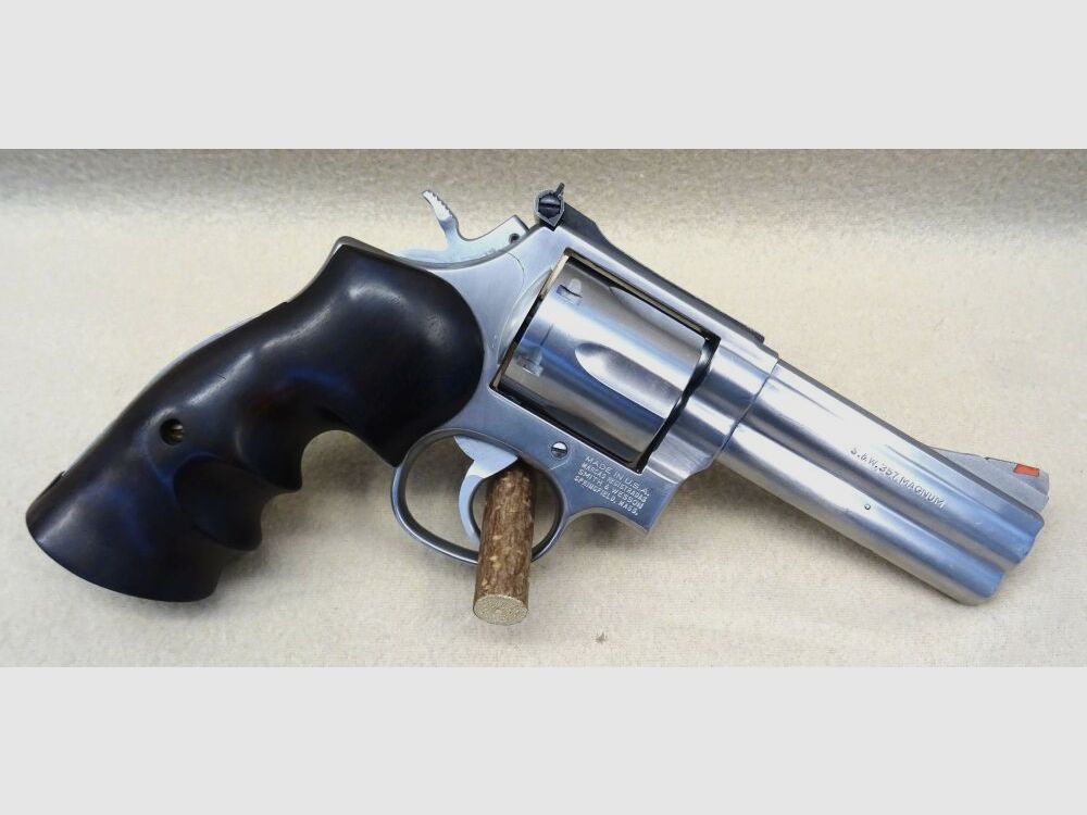 Smith & Wesson 686