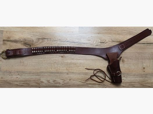 Triple K–Wyoming Western Drop Belt groß 110 cm Komplett mit Revolver Holster und 22 Puffpatronen