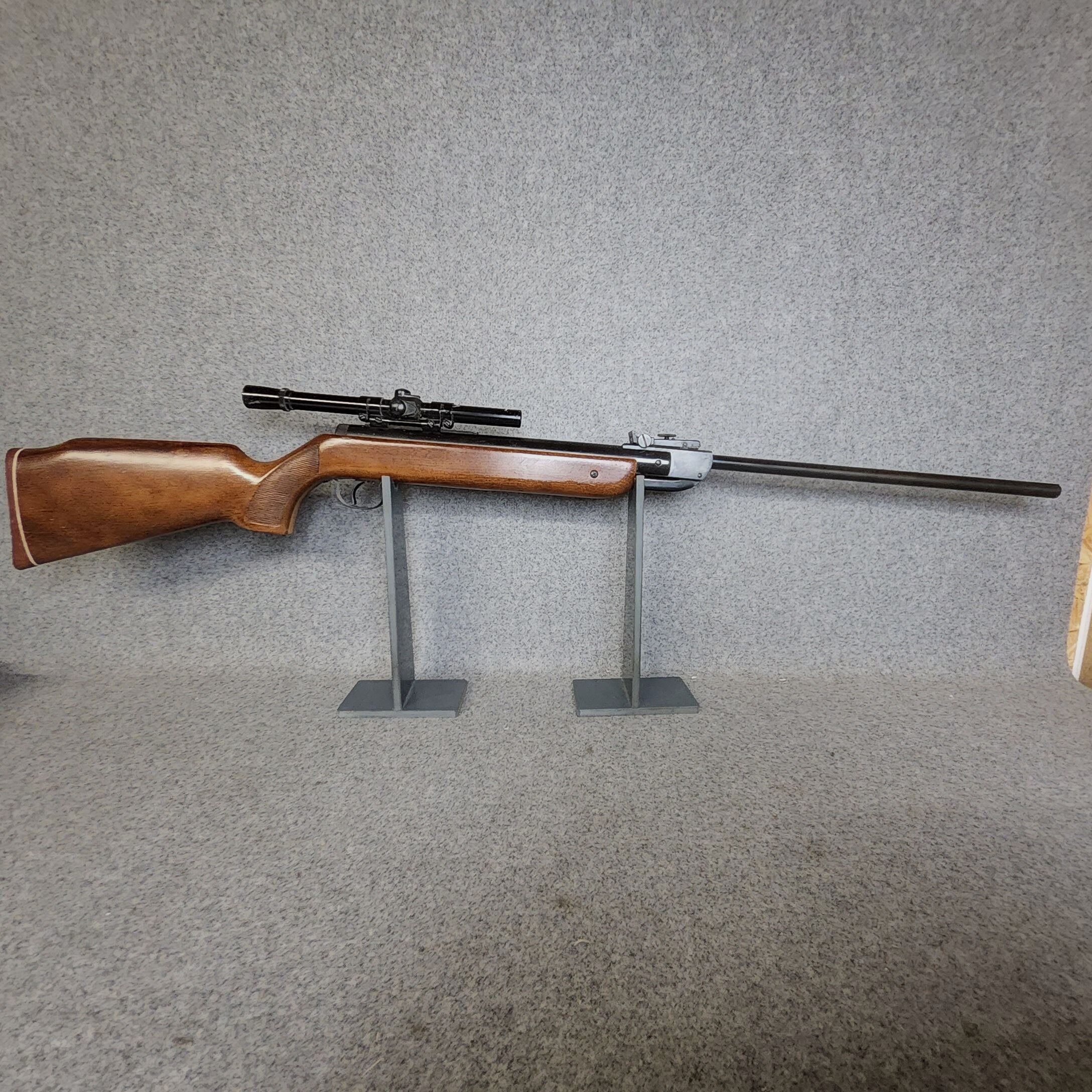 Diana	 Mod. 35