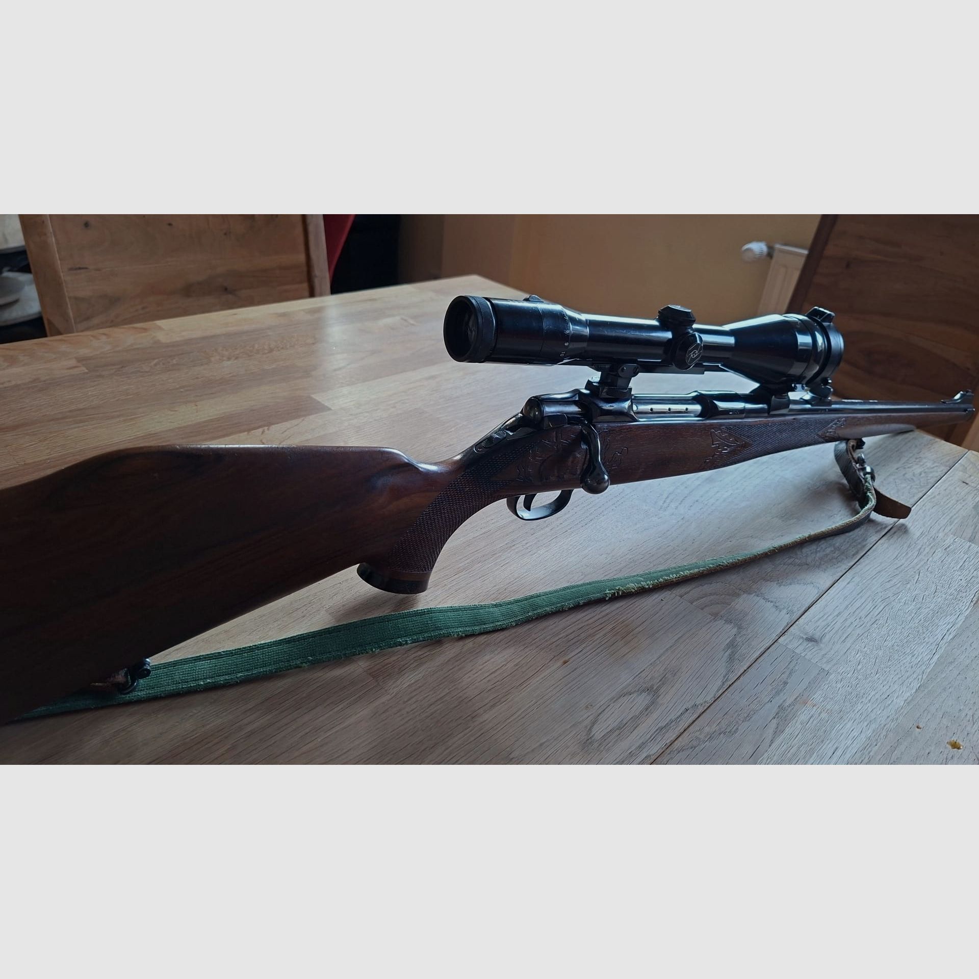 Sauer 80 Stutzen in Cal..30-06 with Zeiss Diavari Z Abs. 1 2.5-10x52