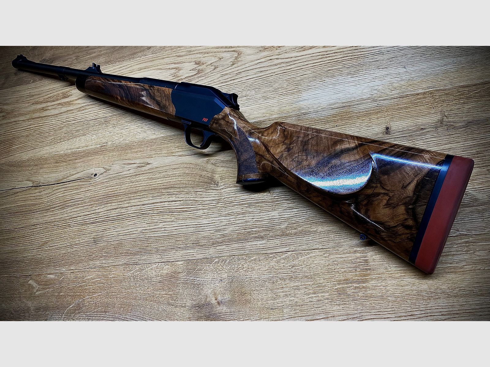 Blaser R8 Kilombero / HK 7 / Kal. .375 H. & H. Mag. / Offene Visierung / Kickstop / TRAUMWAFFE