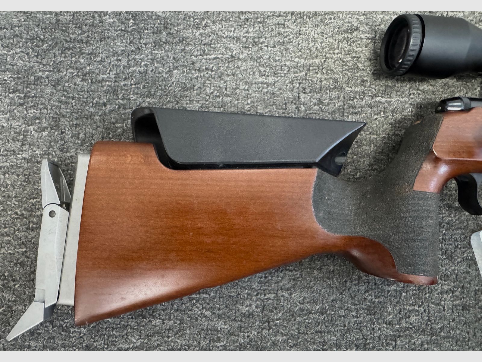 Anschütz Match Mod. 1807 .22 lfb. + ZF 3-9x50E