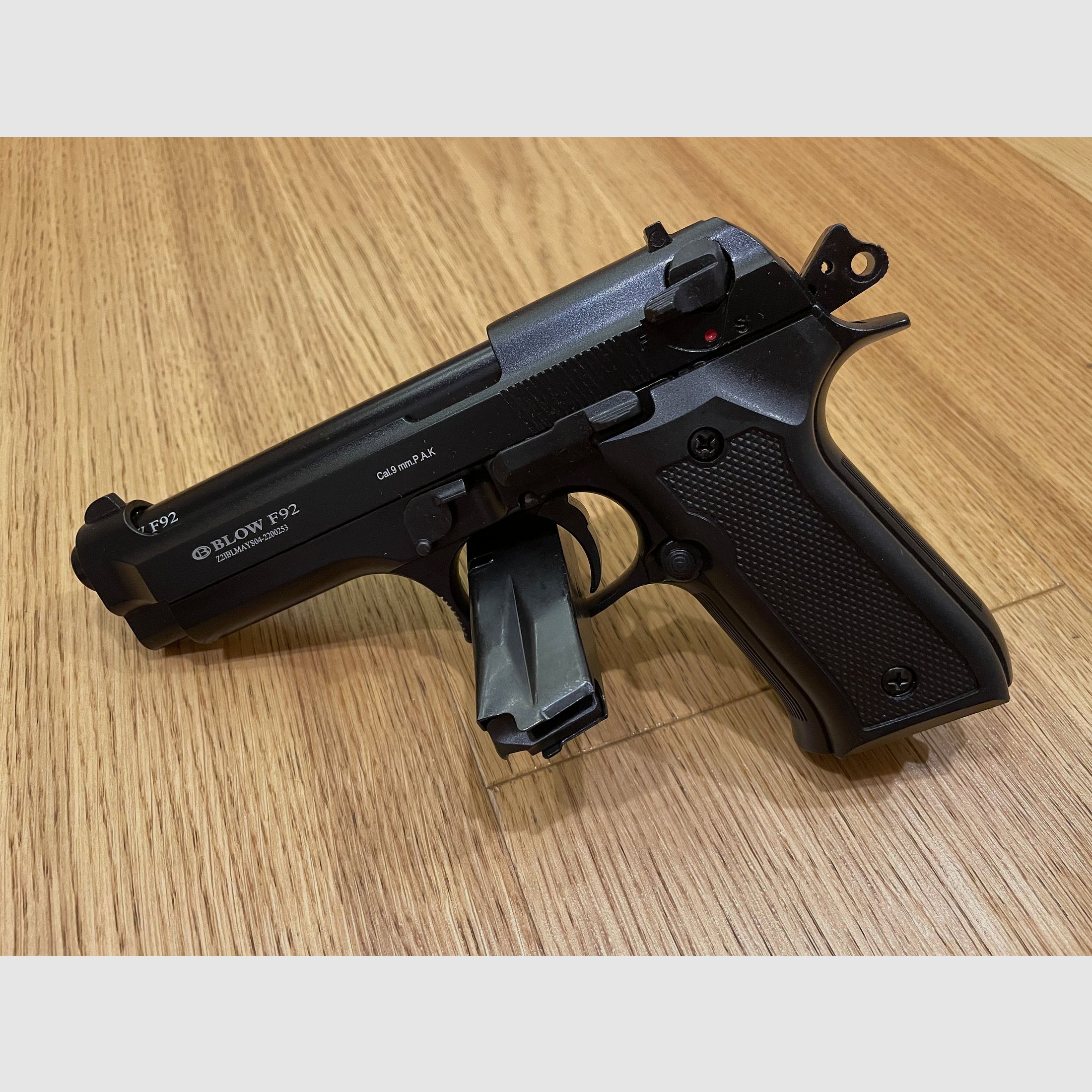 BLOW F92 Black 9mm P.A.K. blank firing pistol Beretta 92F / M9 replica