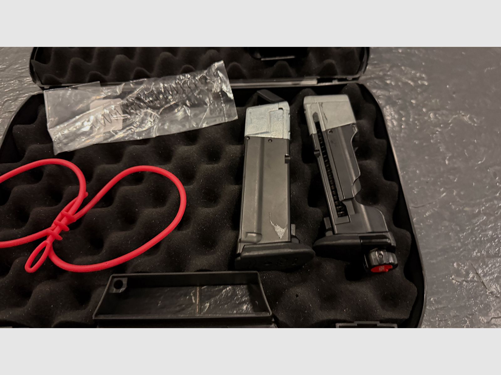 Walther PPQ M2 T4E RAM kal. .43 – w tym 2 magazynki – dobry stan