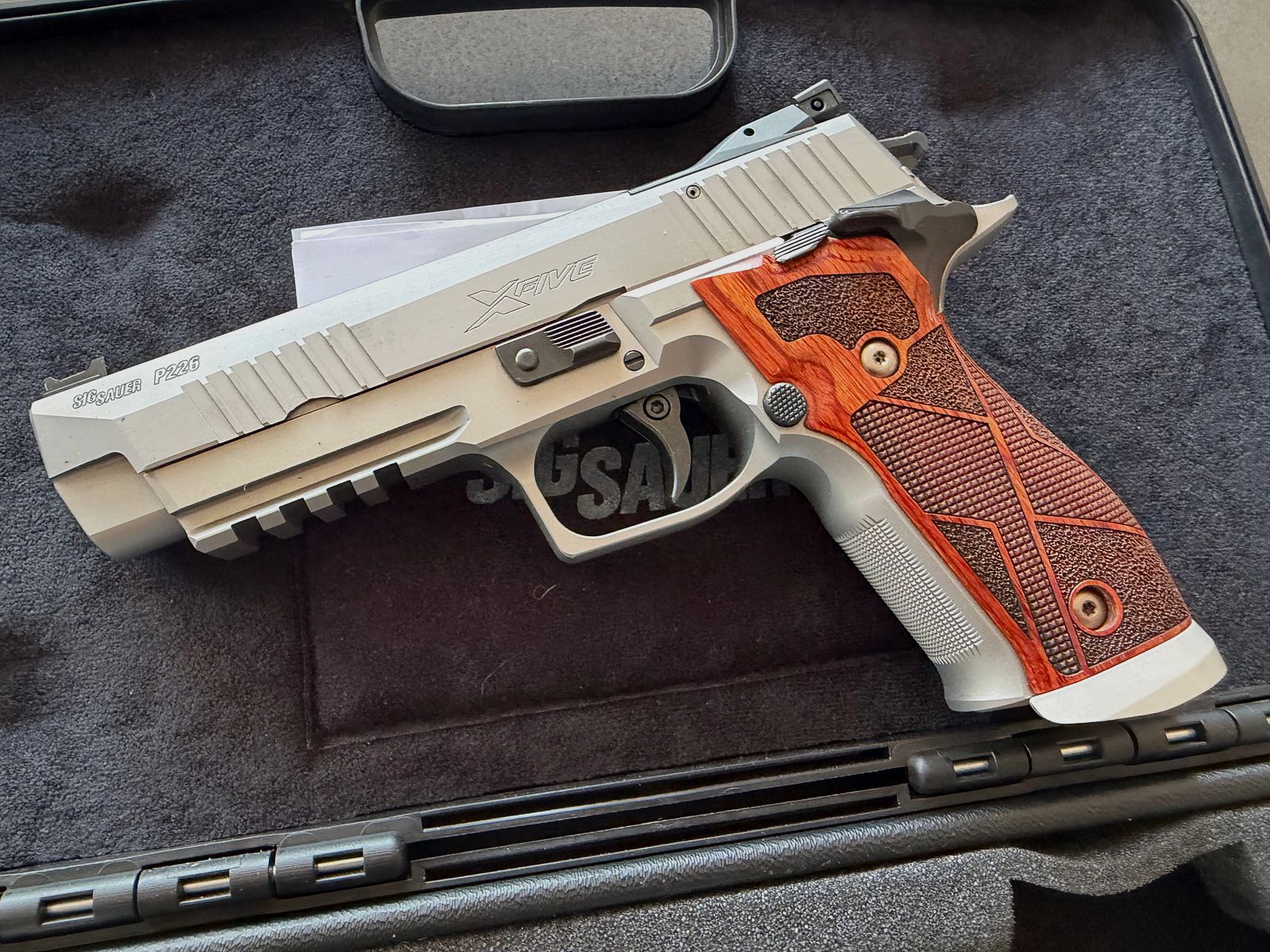 Sig Sauer P226 X5 Classic – Top condition