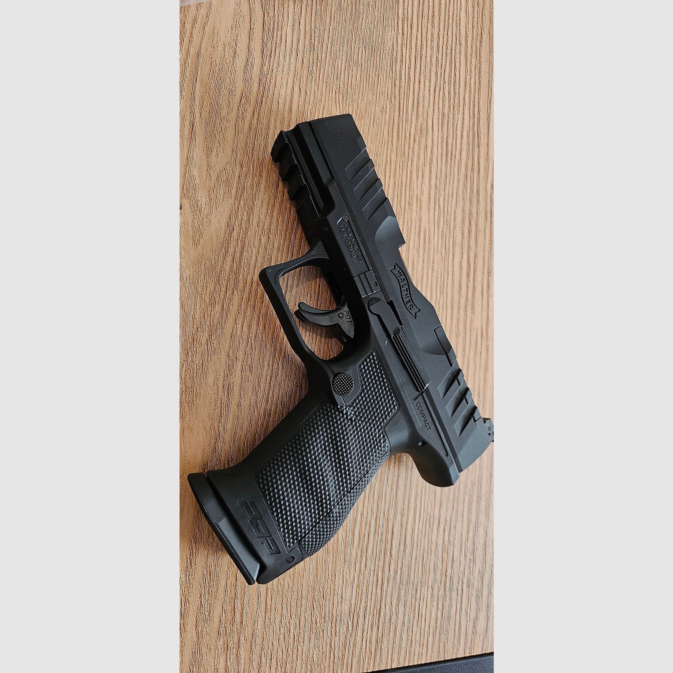 Walther Defense Training Marker T4E PDP Compact 4" - cal .43 Schwarz (P18)