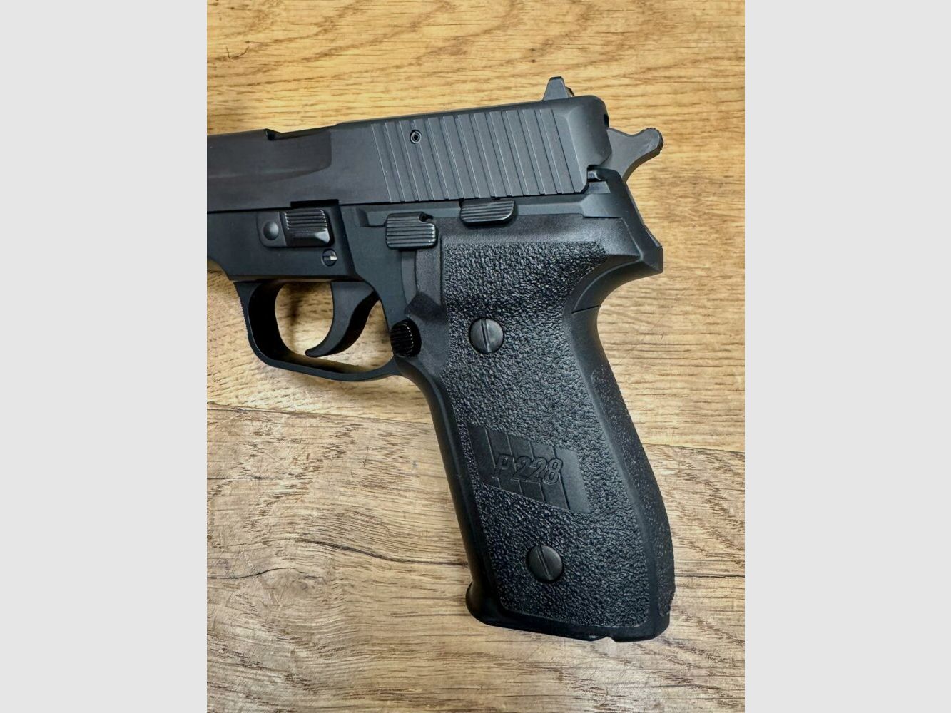 Sig Sauer P228