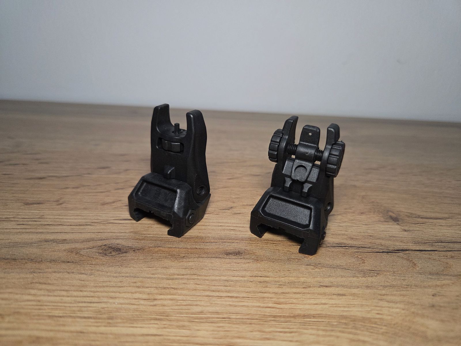 Visée rabattable, poignée avant Magpul AFG 1 Picatinny AR15 AR10 rabattable