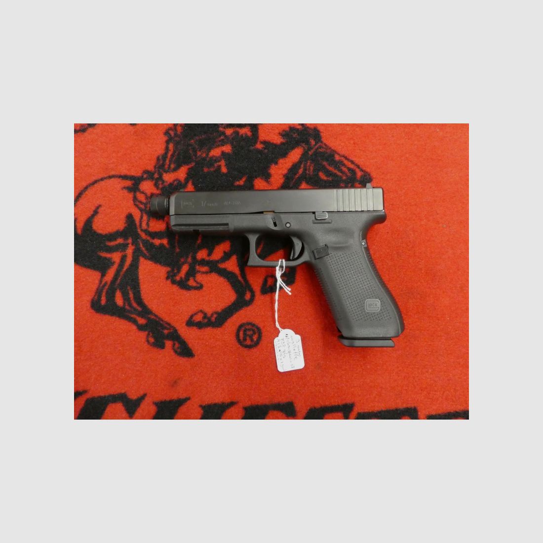 Glock 17 Gen 5 mit Gewinde 9 mm, Bild 1 von 3