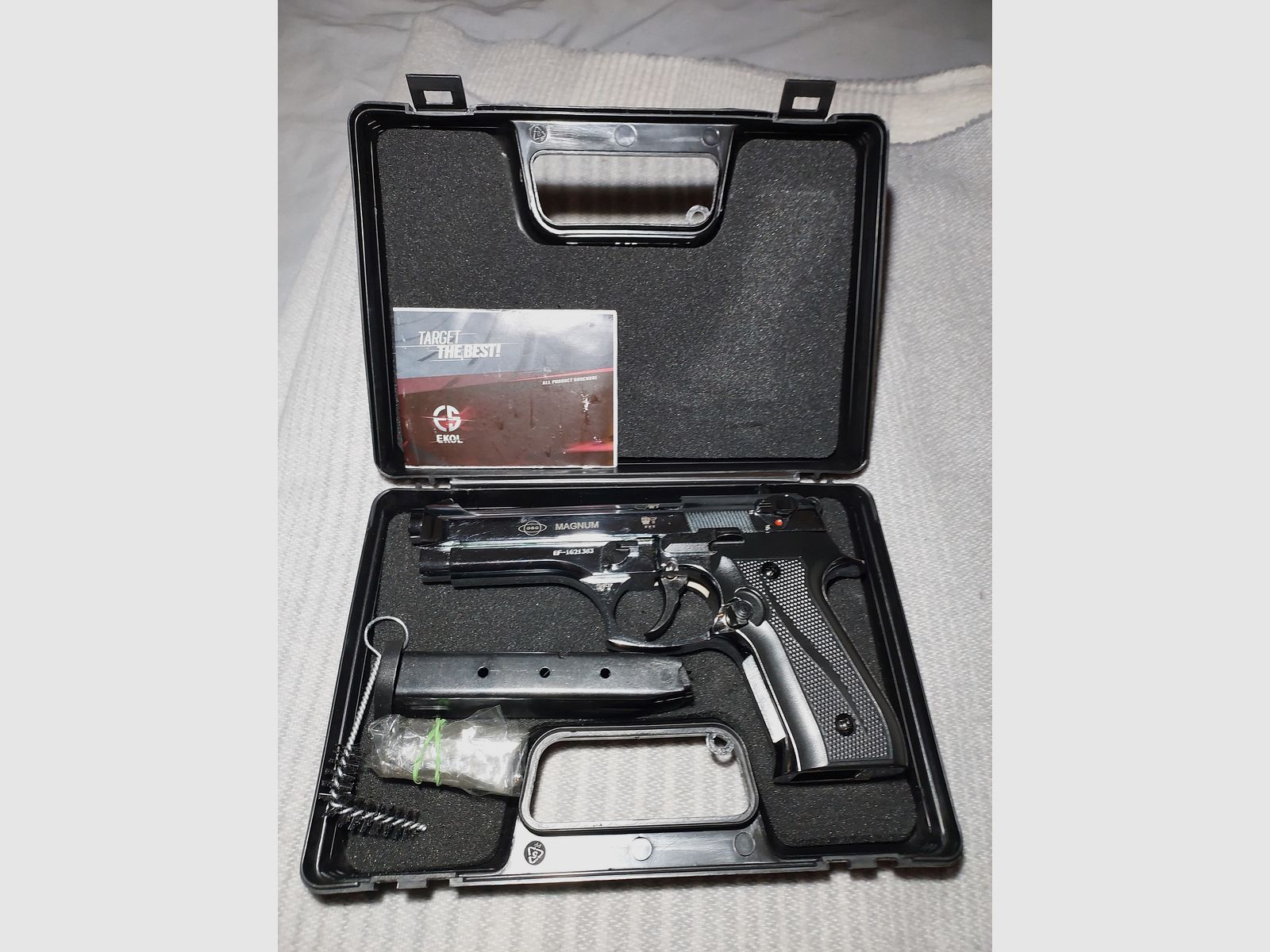 Ekol Firat Magnum pistolet de défense chromé cal. 9mm P.A.K. (PTB 973) comme neuf !