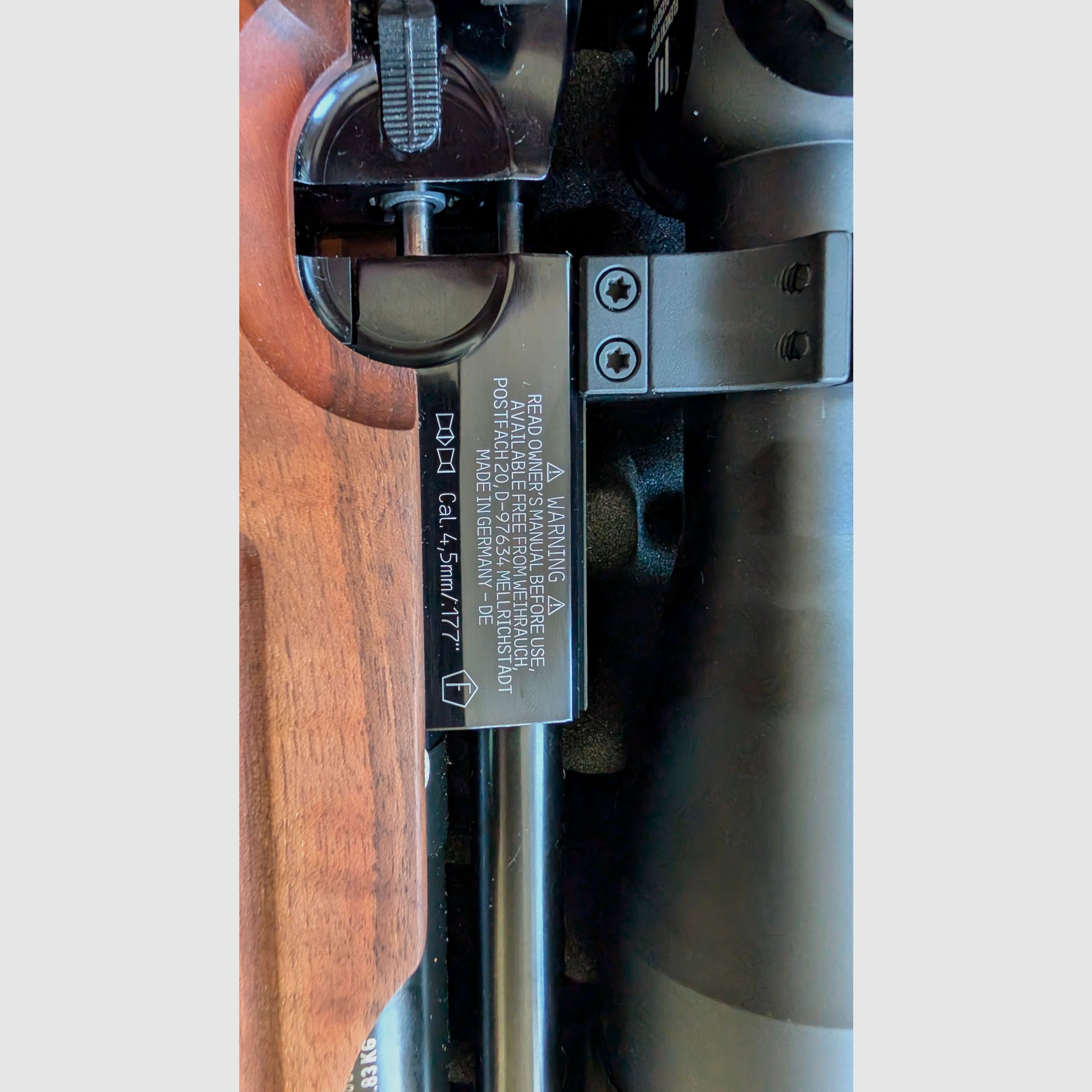 Weihrauch HW100T Set als nieuw met Element Helix 6-24x50 gen2 FFP MRAD
