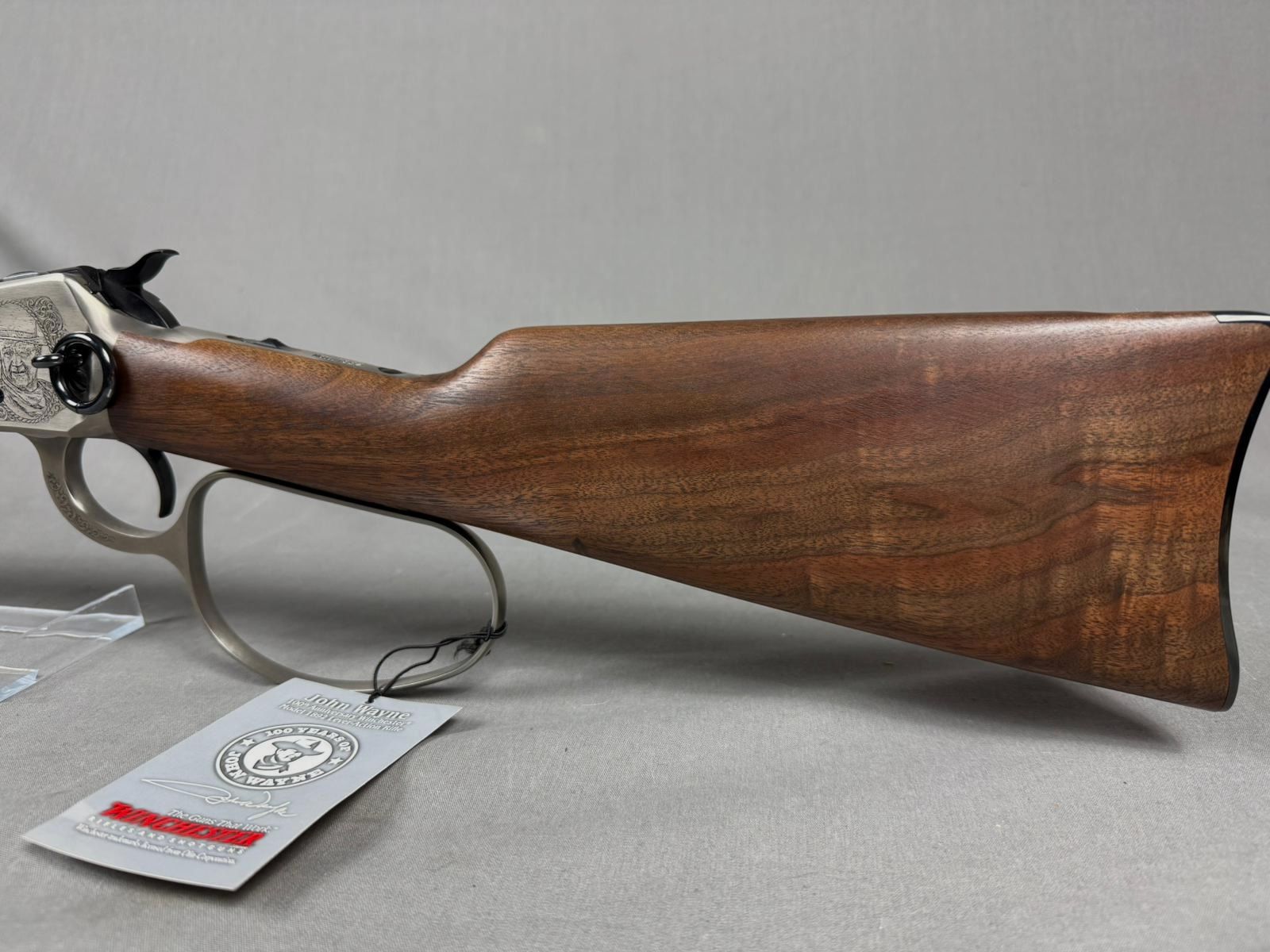 Winchester Mod. 1892  "John Wayne 100th Anniversary Custom Grade"   (.44-40 WCF)