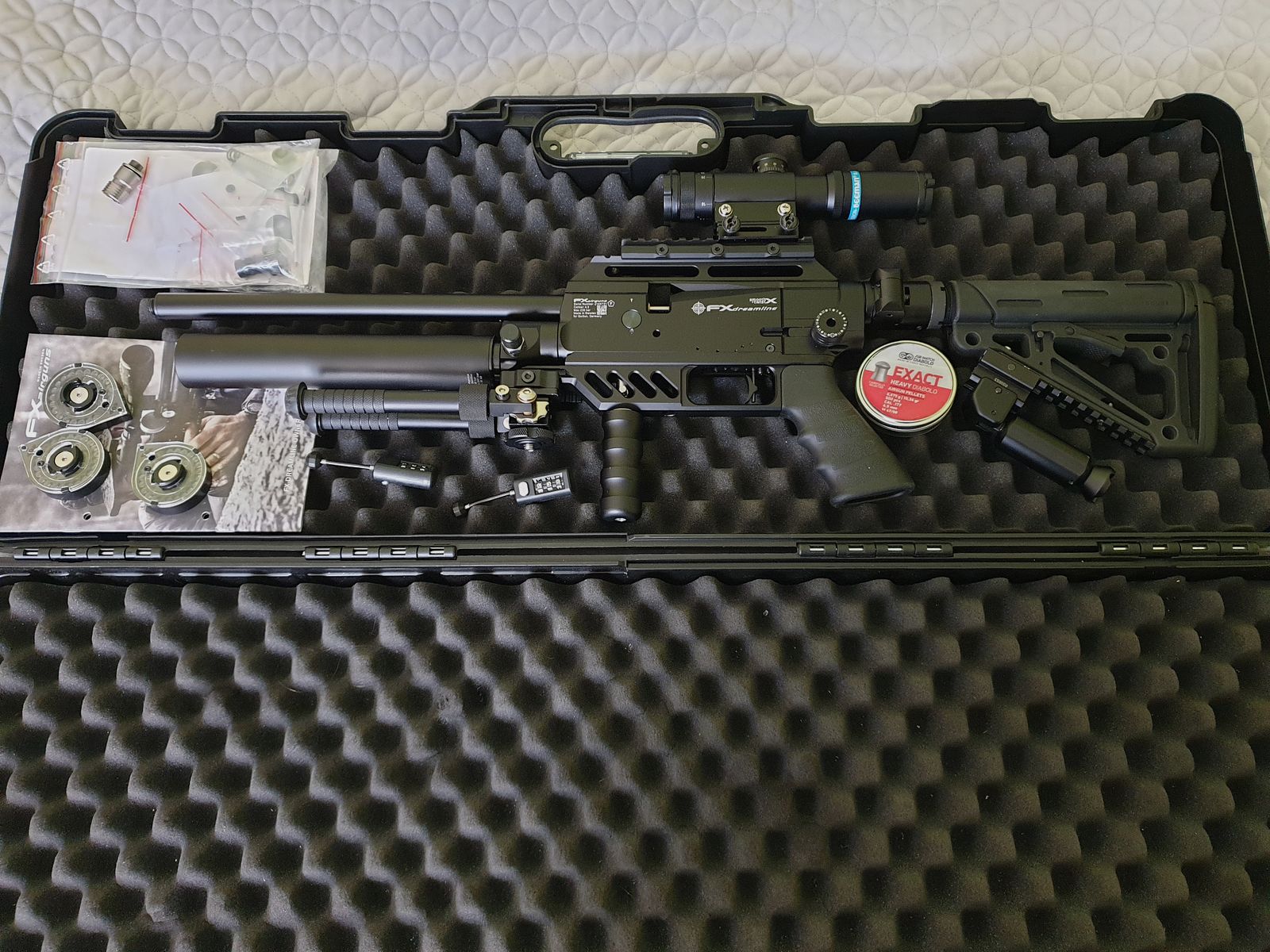 FX Dreamline Tactical Compact