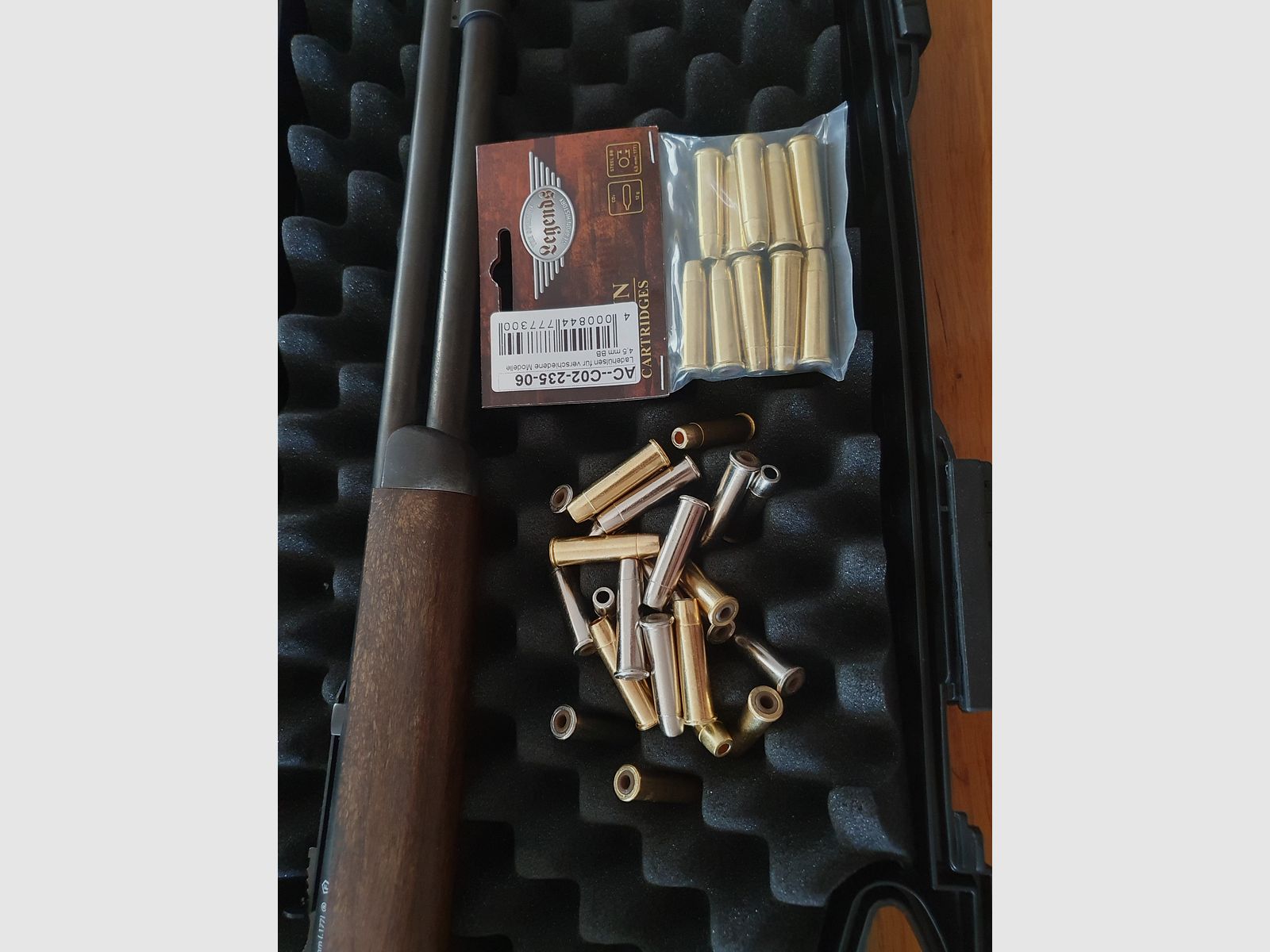 Legends Cowboy Rifle Co2 Gewehr antik finish , inkl. 34 Ladehülsen Diabolo + BB, Koffer