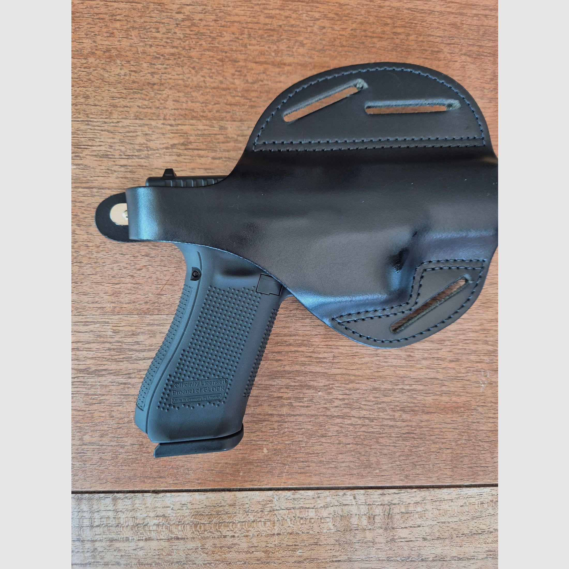 Glock17     PAK 