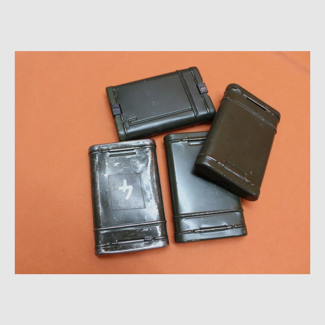 BUND SURPLUS Heckler&Koch/H&K HK G3: Reinigungsgerät BUND 7,62mm Putzzeug mit Reinigungskette/ Stahlblechdose