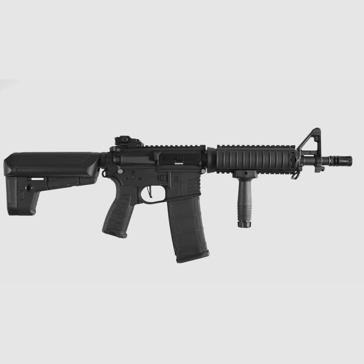 AR15 CQB-R BRAVO Delta Armory Schwarz S-AEG Airsoft Gewehr Frei ab 18 Jahren