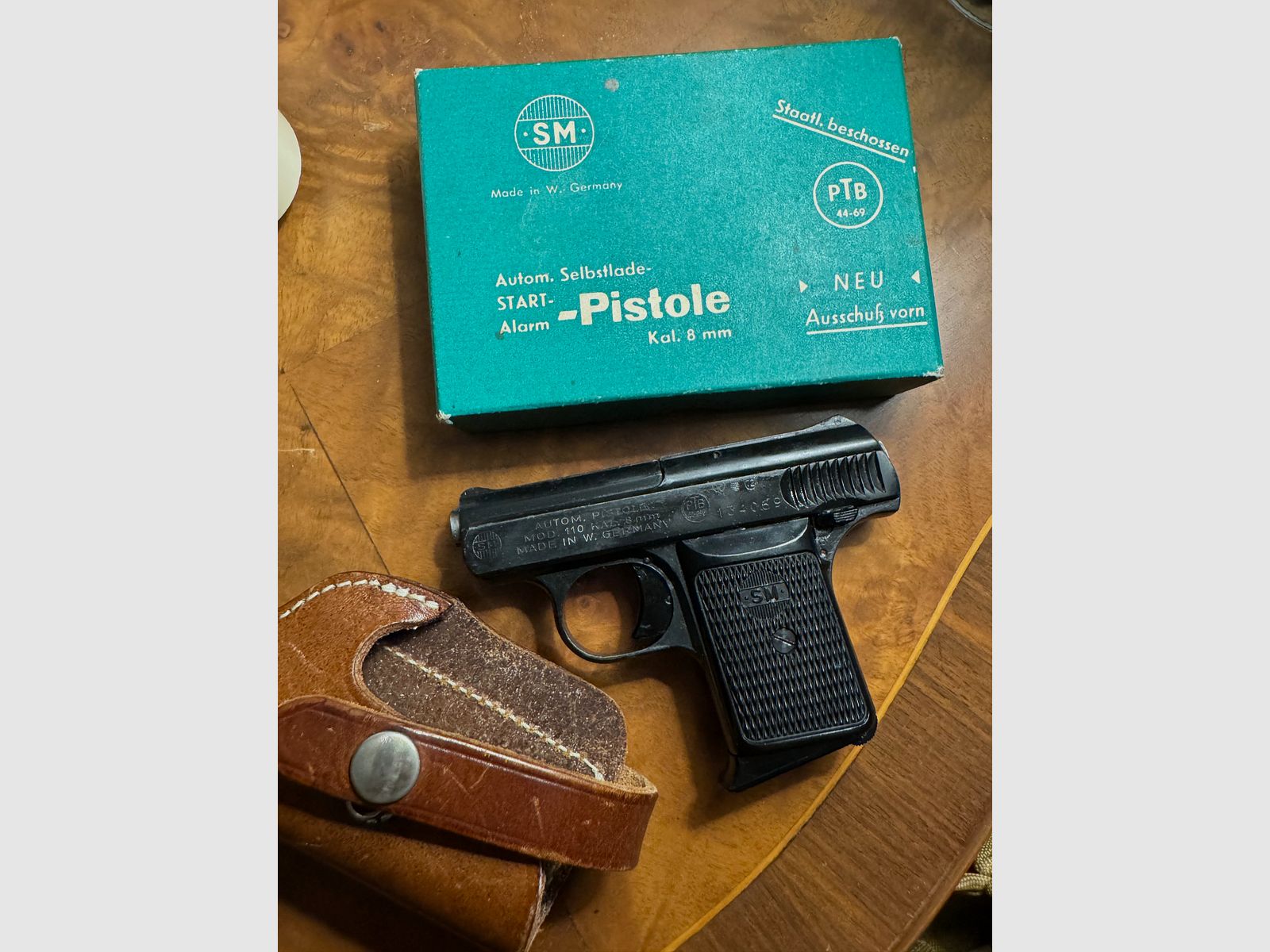 SM 110 8mm automatikpistole mit Karton + 2 Holster 