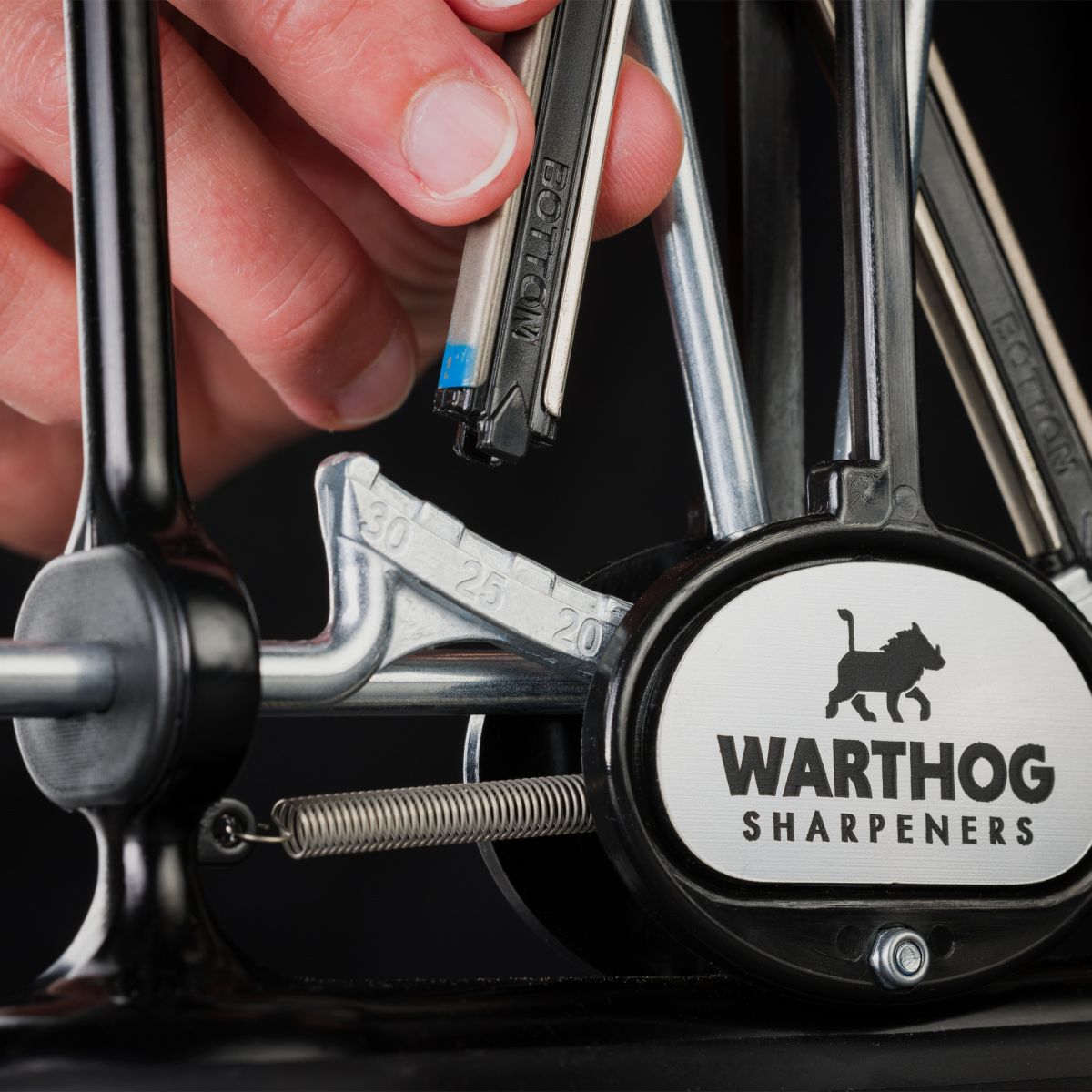 EUROHUNT V-Sharp A4 Messenslijper - Zwart